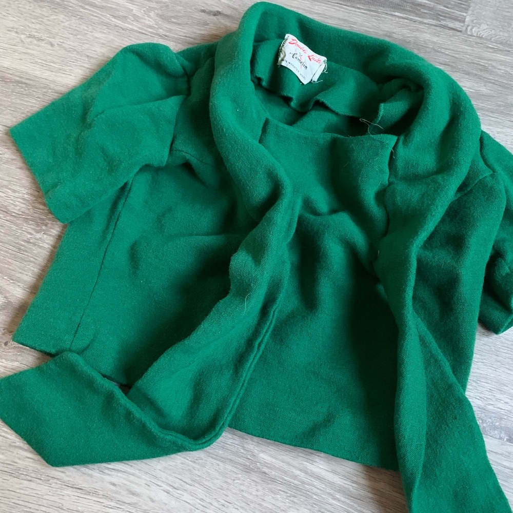 Women’s Cropped Green Sweater